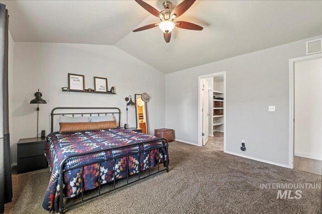645 SW Nugget St, Mountain Home, ID 83647