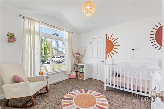 645 SW Nugget St, Mountain Home, ID 83647