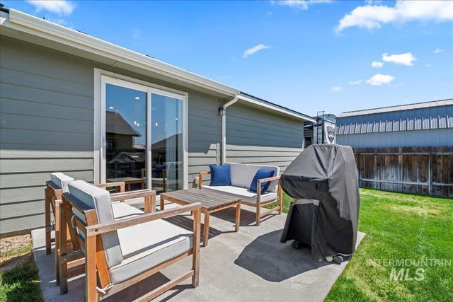 645 SW Nugget St, Mountain Home, ID 83647