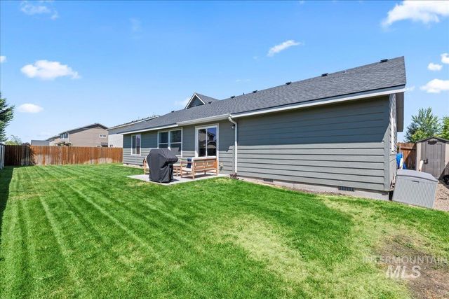 645 SW Nugget St, Mountain Home, ID 83647