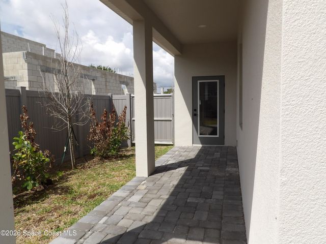 2285 Highland Avenue, Melbourne, FL 32935