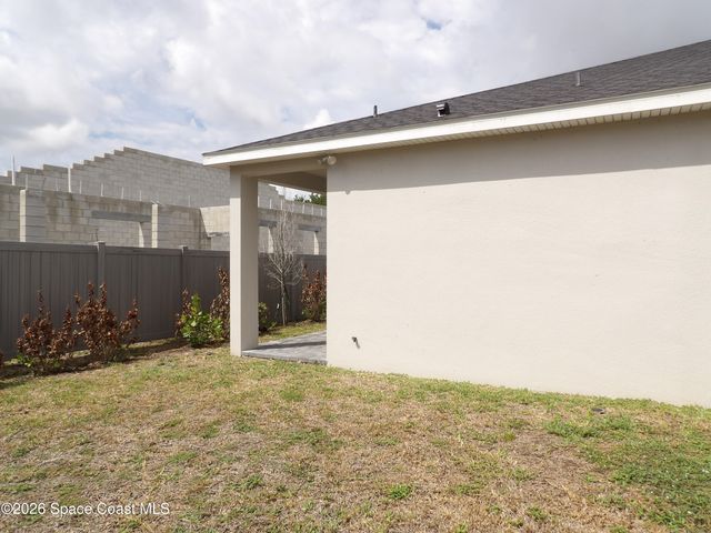 2285 Highland Avenue, Melbourne, FL 32935