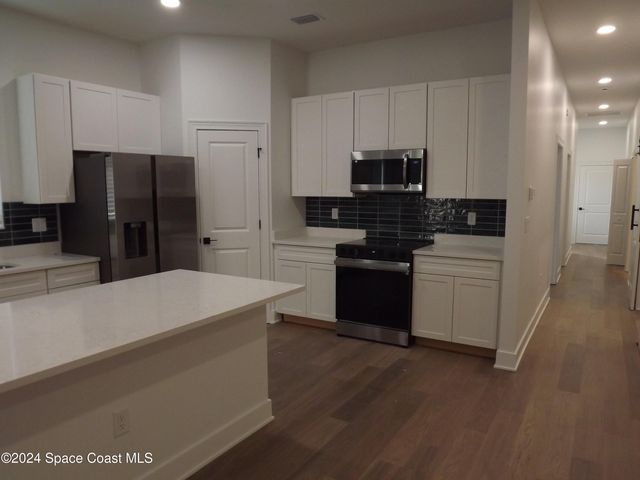 2285 Highland Avenue, Melbourne, FL 32935