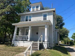867 Taylor Avenue, Columbus, OH 43219