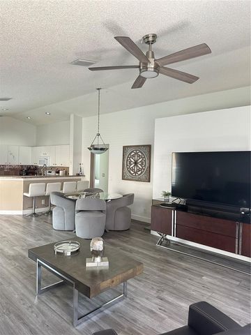 4025 Pine Ridge Ln, Weston, FL 33331