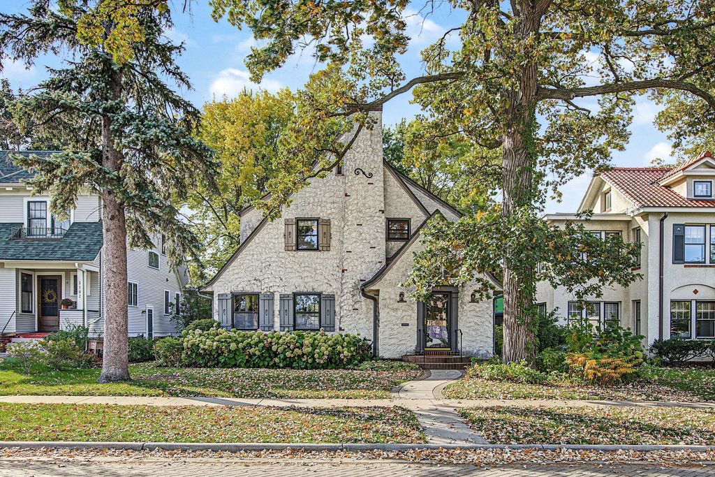 2188 Goodrich Avenue, Saint Paul, MN 55105 — exterior