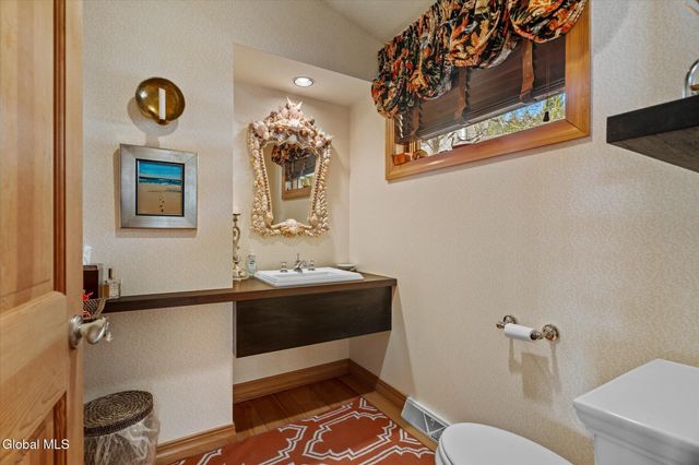 34 Westover Loop, Lake George, NY 12845