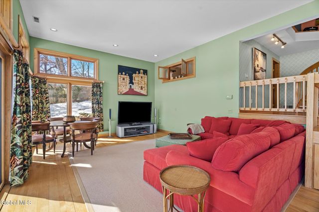 34 Westover Loop, Lake George, NY 12845