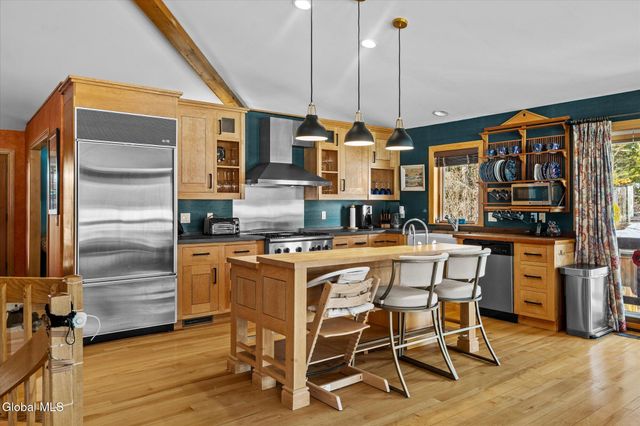 34 Westover Loop, Lake George, NY 12845