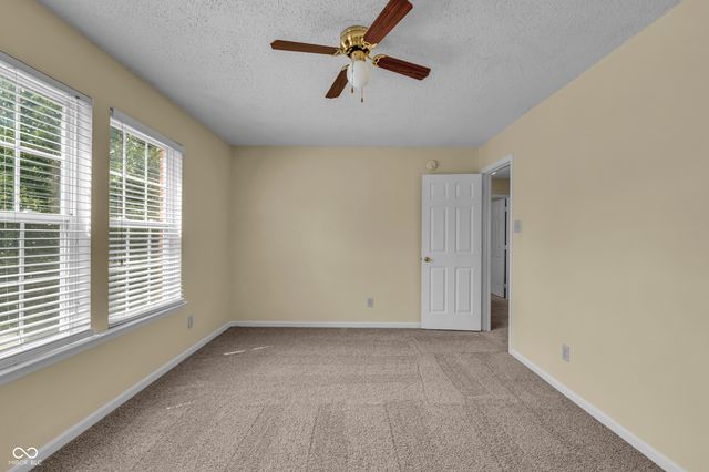 10187 Hatherley Way, Fishers, IN 46037