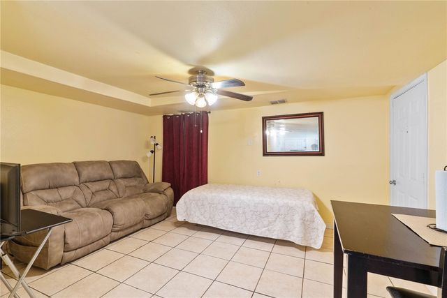 1302 Aswan Dr, Corpus Christi, TX 78412