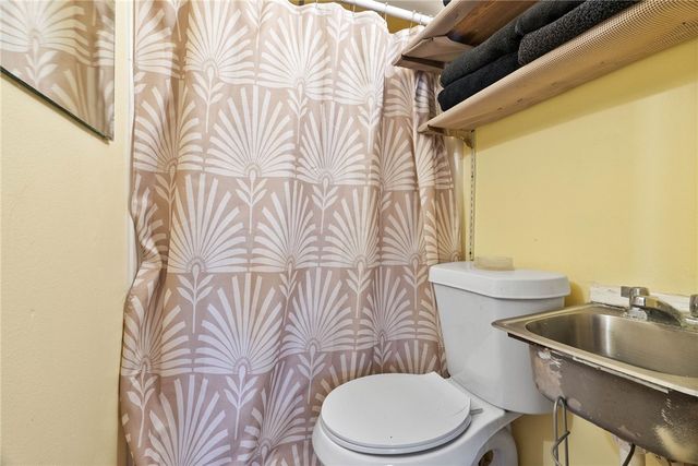 1302 Aswan Dr, Corpus Christi, TX 78412