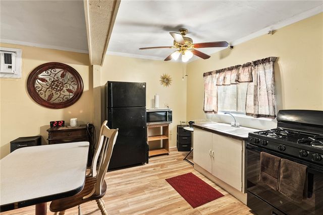 1302 Aswan Dr, Corpus Christi, TX 78412