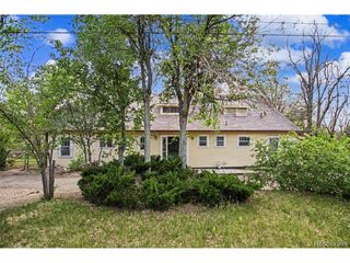 3945 S Fox St, Englewood, CO 80110