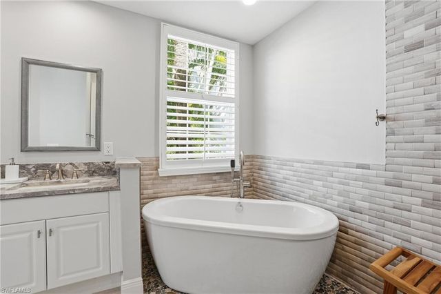 3854 Cotton Green Path DR, Naples, FL 34114