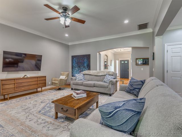 12325 S 4th Street, Jenks, OK 74037