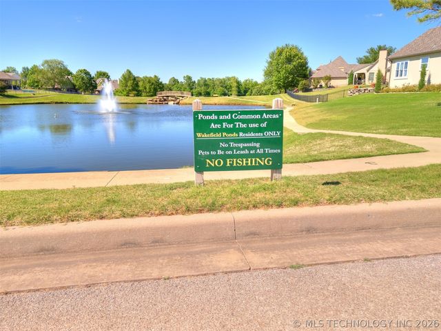 12325 S 4th Street, Jenks, OK 74037