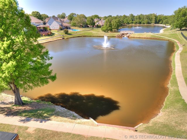 12325 S 4th Street, Jenks, OK 74037