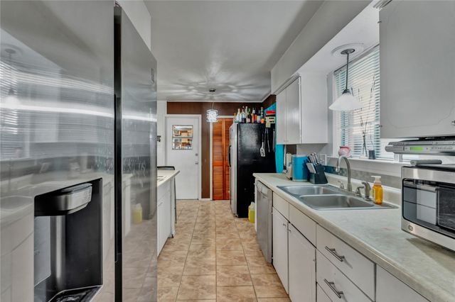 3408 Hastings Drive, Arlington, TX 76013