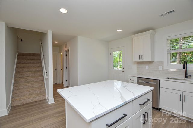 613 Elm Street, Mount Holly, NC 28120