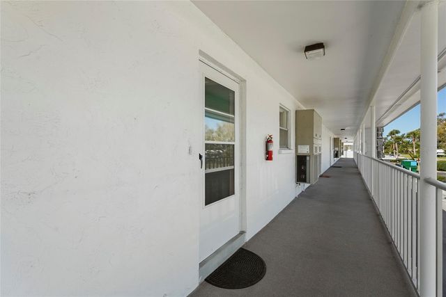 3950 ROXANE BOULEVARD 2B, Sarasota, FL 34235