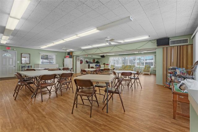 3950 ROXANE BOULEVARD 2B, Sarasota, FL 34235