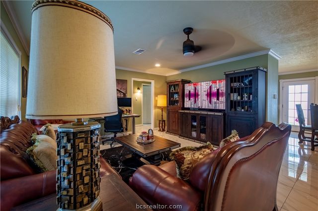 148 Fairway Circle, Hilltop Lakes, TX 77871