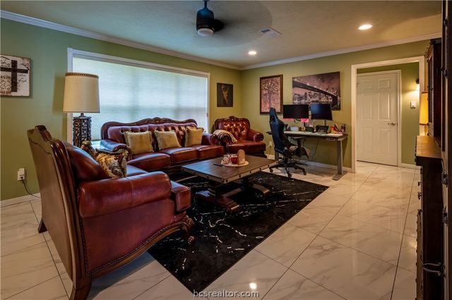 148 Fairway Circle, Hilltop Lakes, TX 77871