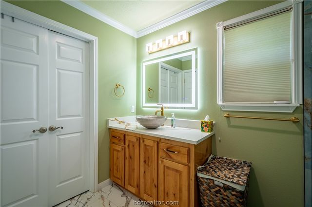 148 Fairway Circle, Hilltop Lakes, TX 77871