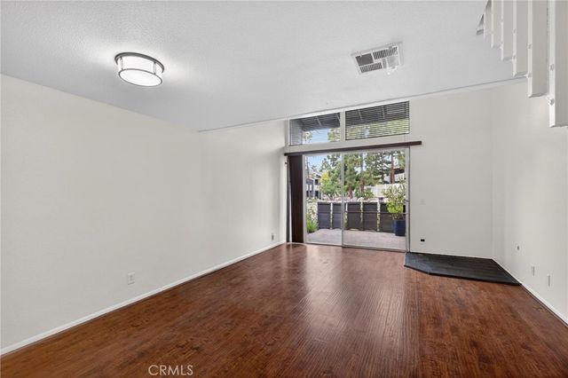 25659 Pine Creek LN, Wilmington, CA 90744