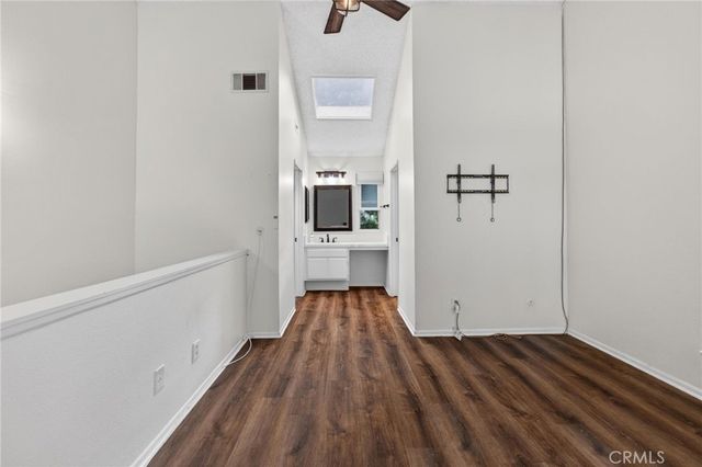 25659 Pine Creek LN, Wilmington, CA 90744
