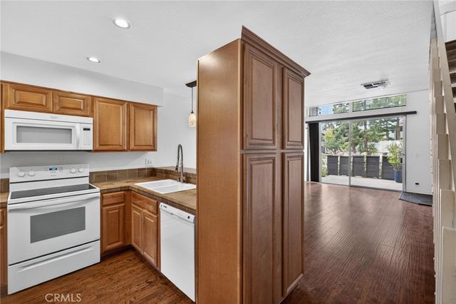 25659 Pine Creek LN, Wilmington, CA 90744