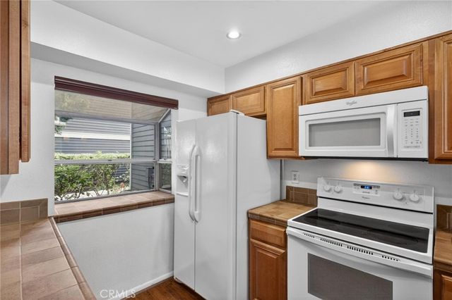 25659 Pine Creek LN, Wilmington, CA 90744