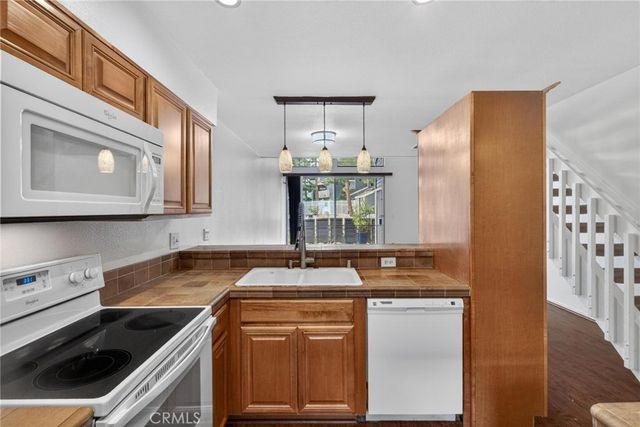 25659 Pine Creek LN, Wilmington, CA 90744
