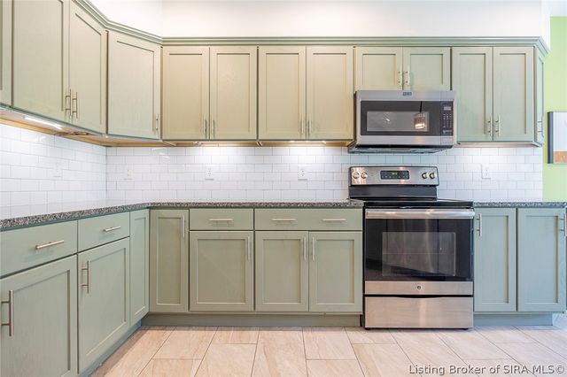 2404 Magnolia Court L 49, Clarksville, IN 47129