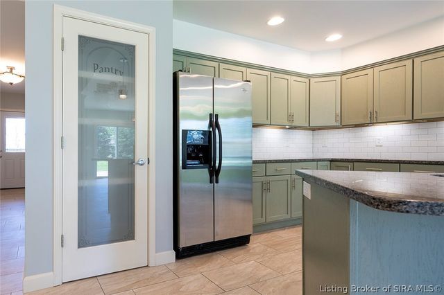 2404 Magnolia Court L 49, Clarksville, IN 47129