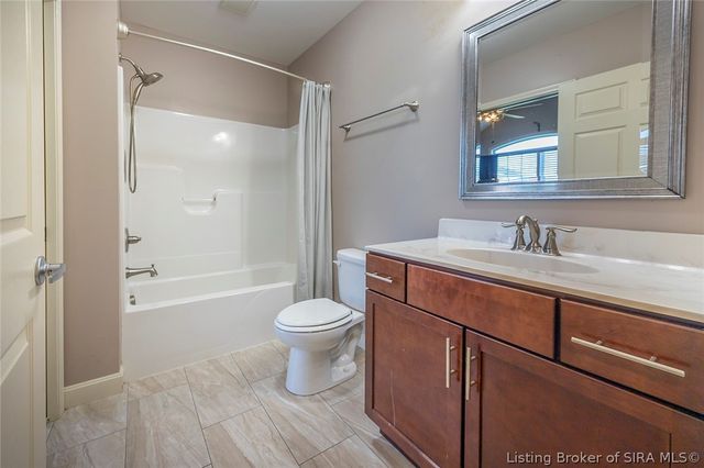 2404 Magnolia Court L 49, Clarksville, IN 47129