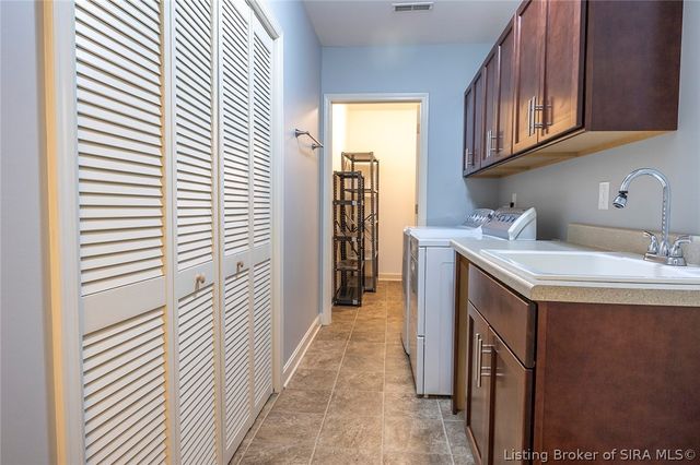2404 Magnolia Court L 49, Clarksville, IN 47129
