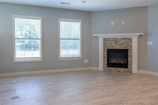 2404 Magnolia Court L 49, Clarksville, IN 47129