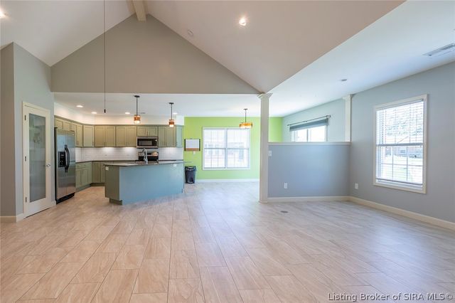 2404 Magnolia Court L 49, Clarksville, IN 47129