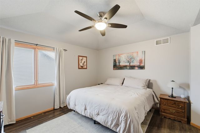 2704 River Ridge Road, Des Moines, IA 50320