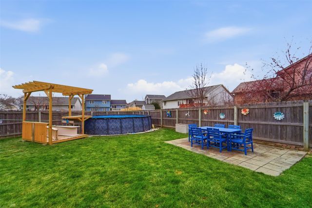 2704 River Ridge Road, Des Moines, IA 50320