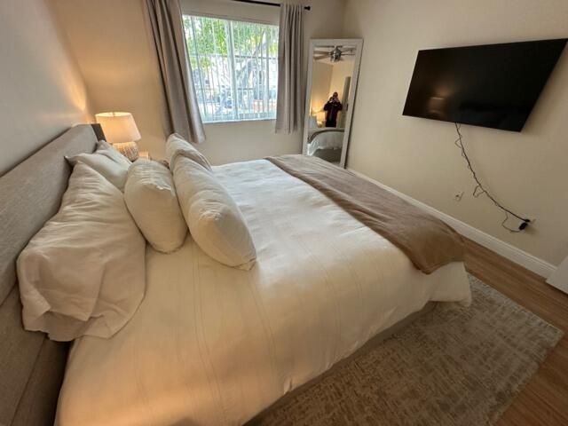 160 Yacht Club Way 212, Hypoluxo, FL 33462