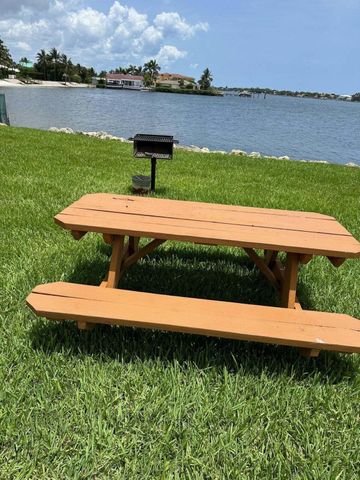 160 Yacht Club Way 212, Hypoluxo, FL 33462