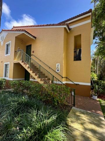 160 Yacht Club Way 212, Hypoluxo, FL 33462