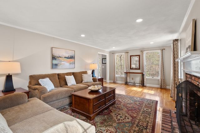 11 Axdell Road, Sudbury, MA 01776