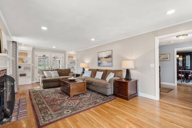 11 Axdell Road, Sudbury, MA 01776