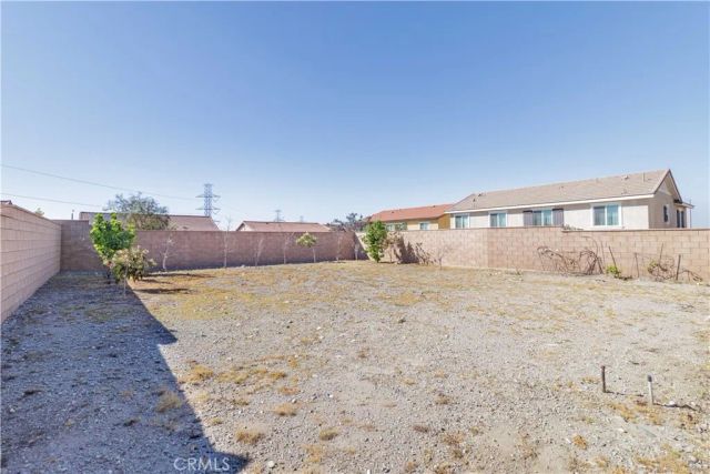 15755 Parry Peak Drive, Fontana, CA 92336