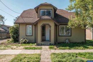 566 W Ida St, Stayton, OR 97383