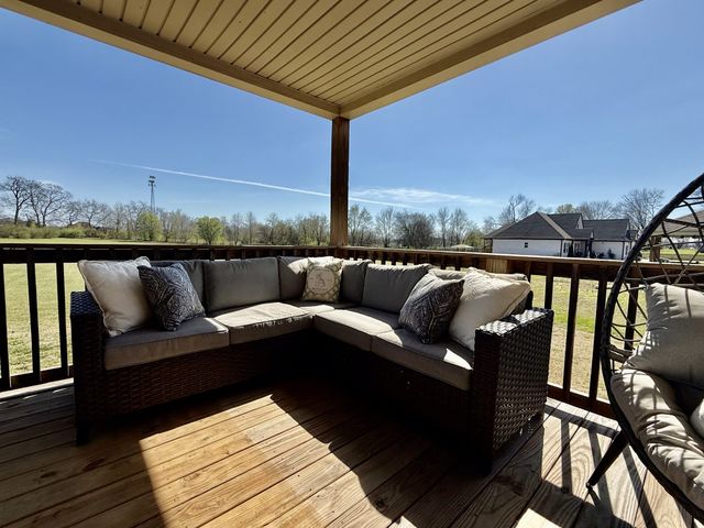 120 Sideview Rd, Gallatin, TN 37066